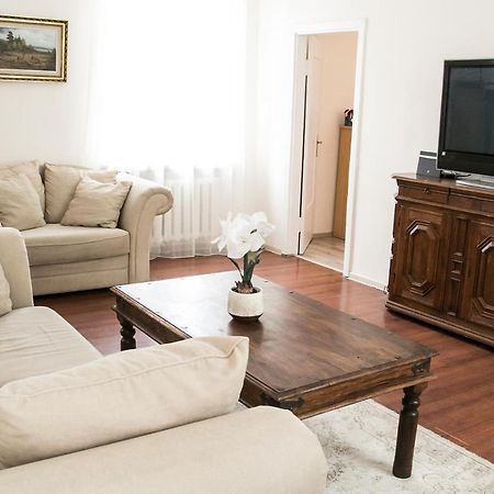 Vintage Style Spacious Apartment Klaipeda Ngoại thất bức ảnh